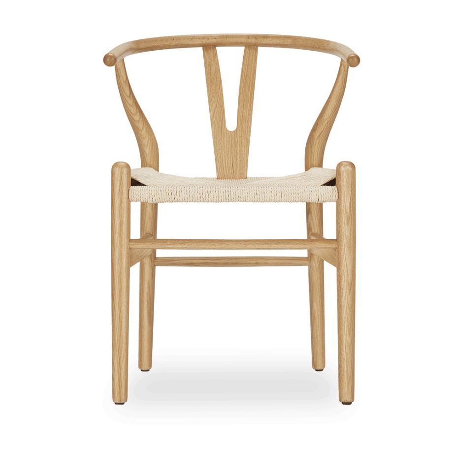 RIGI Oak Dining Table | Notre Oak Dining Chair with a beige seat.